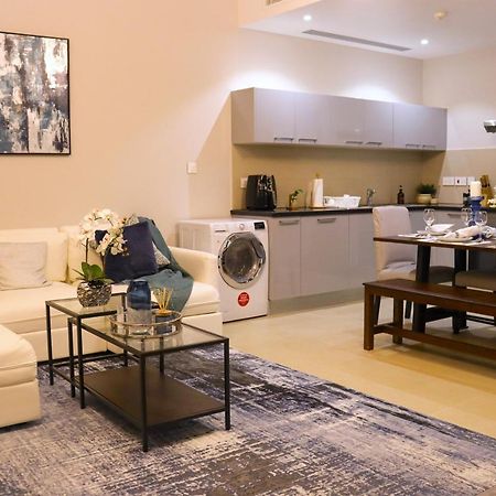 Stylish Apartment With A Jacuzzi Muscat Exterior photo
